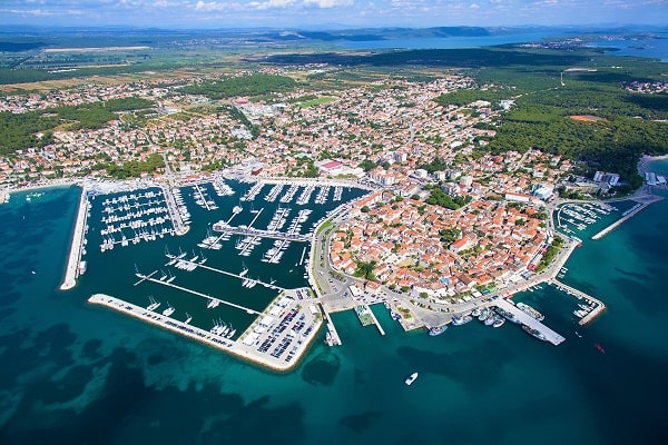 Tanie apartamenty Biograd